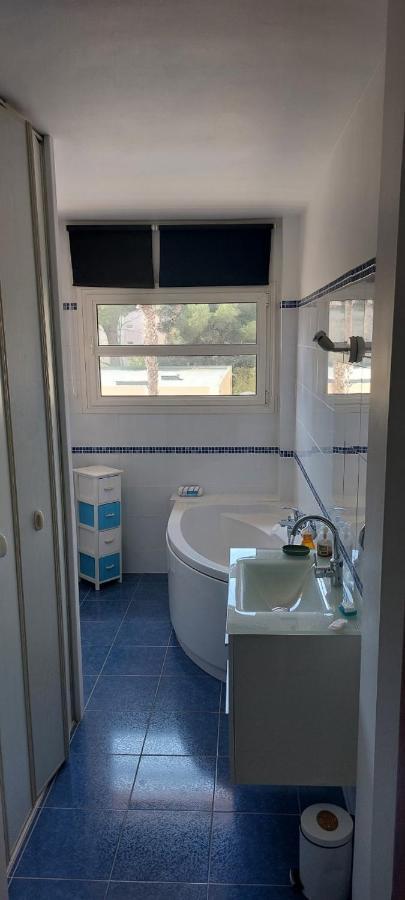 Bleuazur 2 Apartment Hyères Екстериор снимка